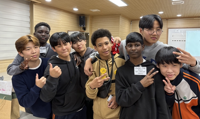 French students experience Korean school life in Gwangju