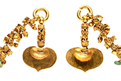 Gold earrings of King Muryeong and his queen