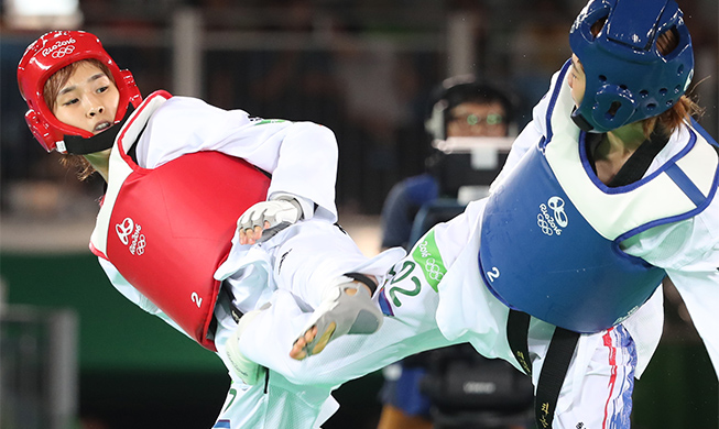 S. Korean Kim So-hui secures at least silver in taekwondo