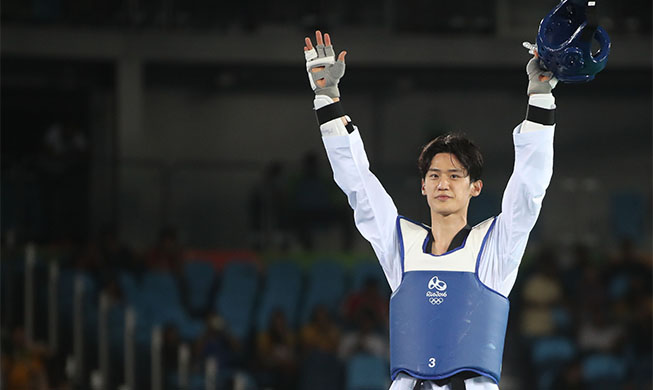 S. Korean Lee Dae-hoon wins taekwondo bronze