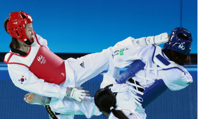 S. Korean Oh Hye-ri wins taekwondo gold 