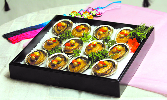Healthy, tasty seafood to help beat the heat