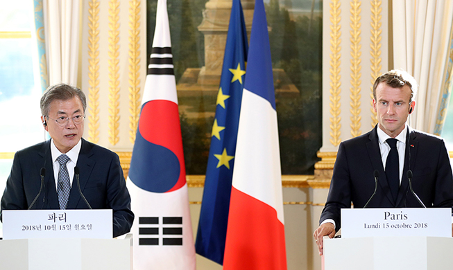 Opening Remarks by President Moon Jae-in at Joint Press Conference Following Korea-France Summit