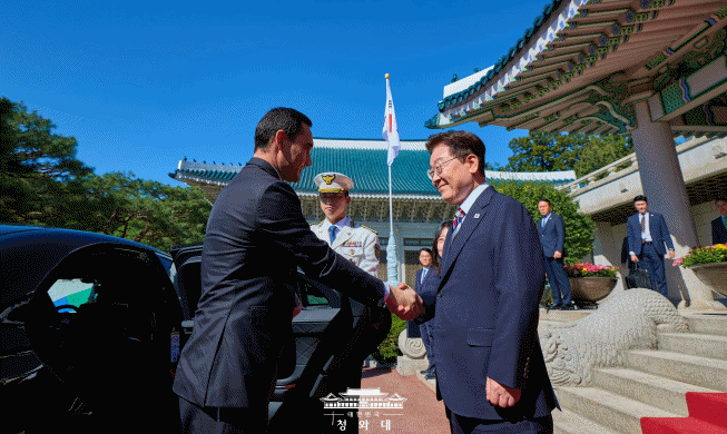 President Lee hosts talks with leaders of Turkmenistan, Kazakhstan