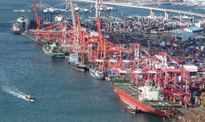 Economic growth last year posted 11-year high of 4%