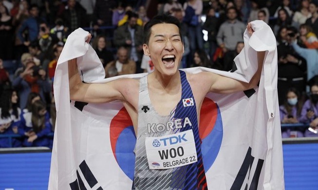 Woo-hoo! Male high jumper leaps to top of world rankings