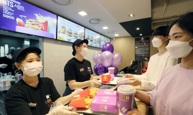 [Korea in photos] McDonald's launches 'BTS Meal'