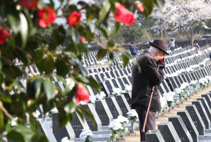 Honoring victims on 77th anniversary of Jeju April 3 Incident