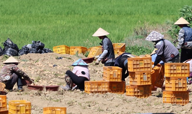 New pro-labor measures seek to better protect foreign workers