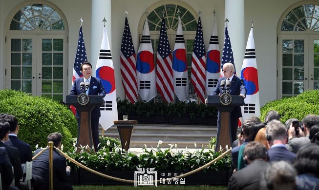 Korea, US adopt joint declaration, form Nuclear Consultative Grou...