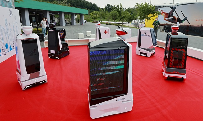 [Korea in photos] Demo of self-driving AI robots