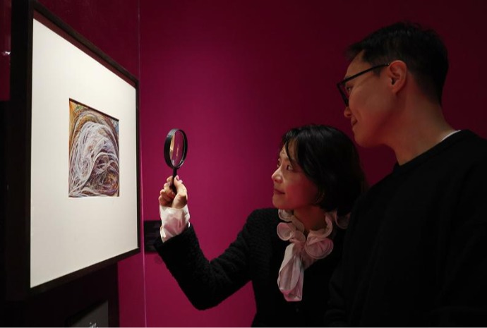 [사진으로 보는 한국] 현대도시 속 인간의 영혼을 묻다…’강령展’