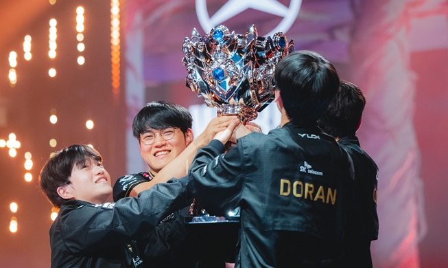 T1 and only: team wins League of Legends' 1st world '3-peat'