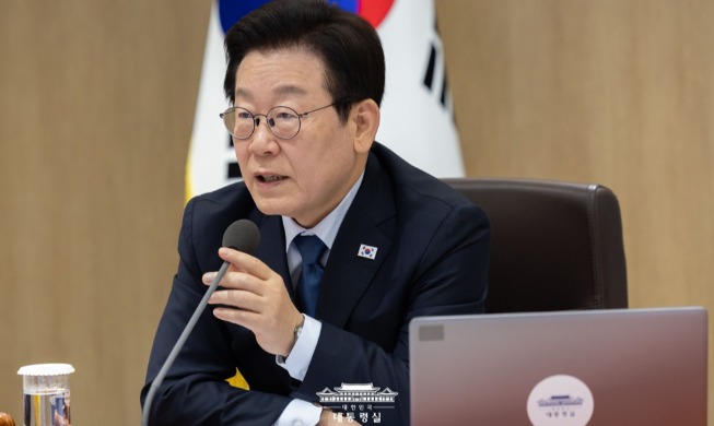 President Lee urges 'constructive' talks with new Japan PM