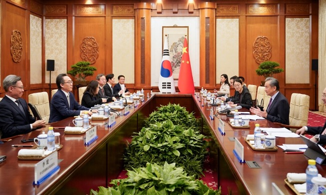 FM, China agree to boost strategic cooperative partnership