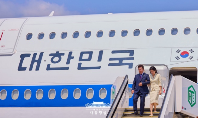 President Lee arrives in US for 3-day trip including bilateral talks