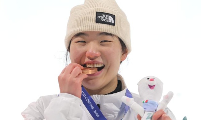 Yu go, girl! Teen wins Korea's 2nd medal of Winter Olympics
