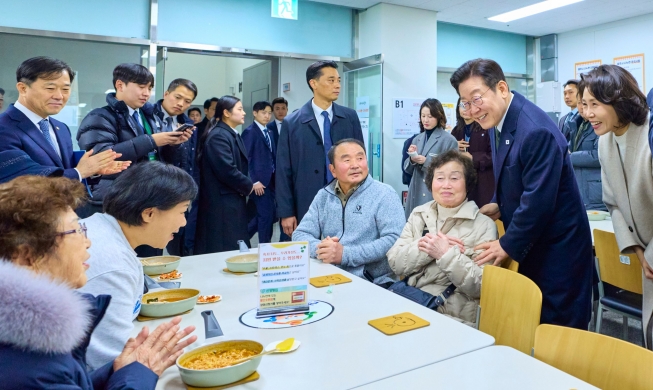 [President Lee: Year 1] ③ Raising care, medical, labor benefits