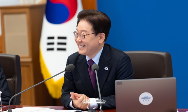 President pledges firm pursuit of peaceful coexistence with NK