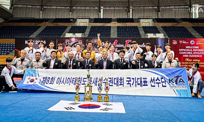 Nat'l taekwondo team wins 7th straight Asian title in forms
