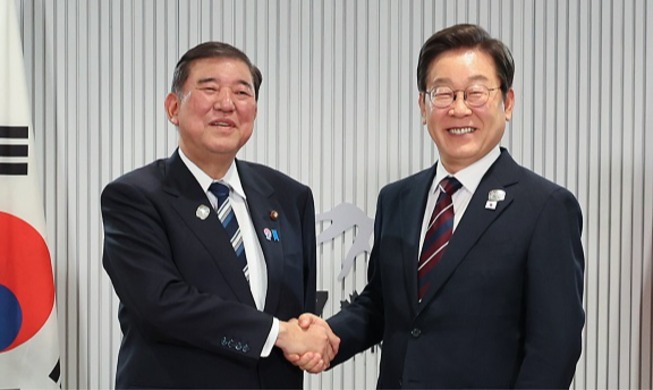 President Lee holds flurry of bilateral summits in Canada