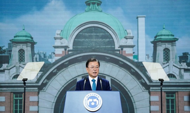 President Moon proposes 'Korean Peninsula model'