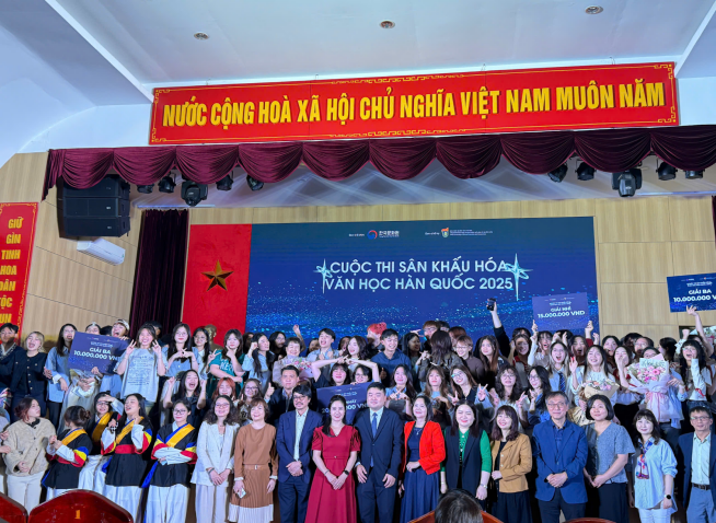 Contest in Vietnam presents Korean literature via live theater