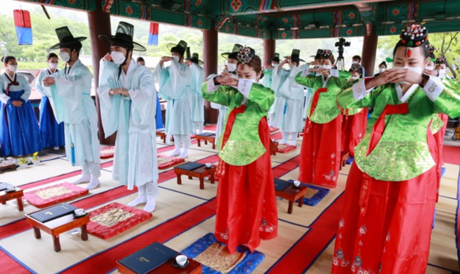 [Korea in photos] Ceremony for Coming of Age Day