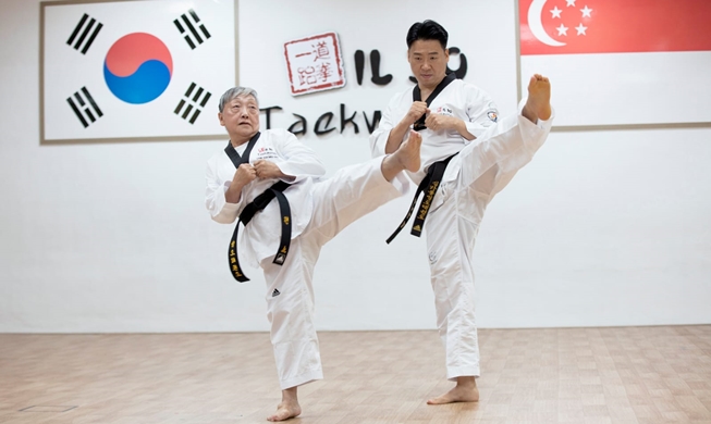 [K-brand-promoting ethnic Koreans ⑤] Spreading taekwondo 'spirit' in Singapore