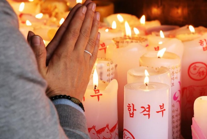 Praying for success in college entrance exam