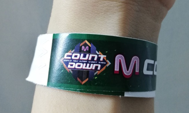 M countdown live chat