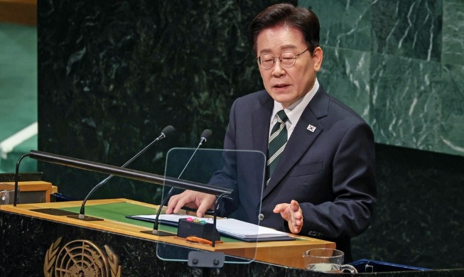 President Lee presents K-Initiative, vision of coexistence with NK in keynote address at UN
