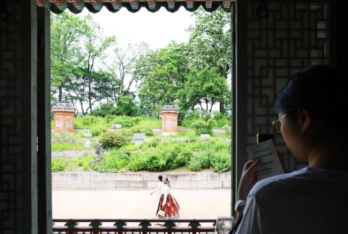 Opening of Joseon queen's quarters at Seoul palace