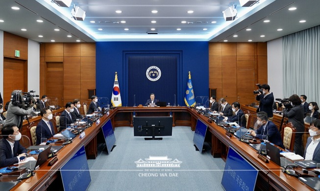 Opening Remarks by President Moon Jae-in at 18th Cabinet Meeting