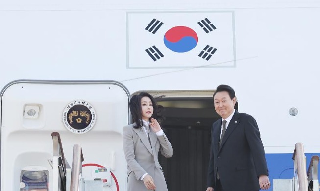 🎧 President Yoon arrives in Japan for bilateral summit, welcoming dinner