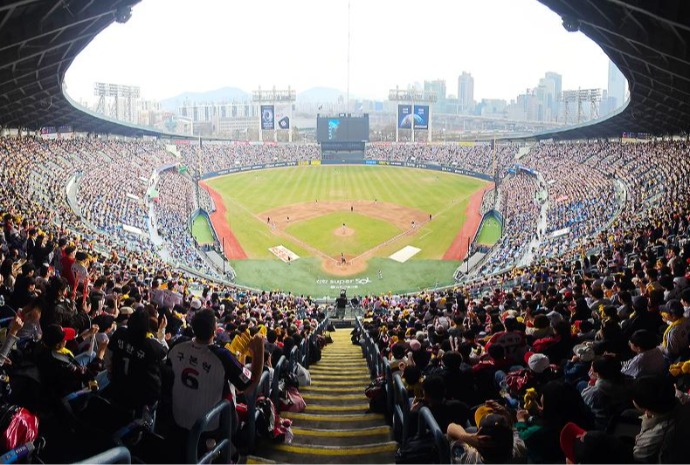 Opening weekend of pro baseball sells out for 2nd straight year