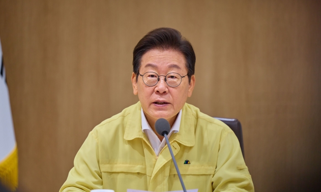 President Lee urges enforcement of inter-Korean accords in stages