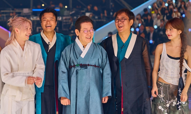 [이재명 정부 365일] ④ 5대 문화강국 도약···&acute;K-컬처 300조 원 시대&acute; 기초체력 키웠다