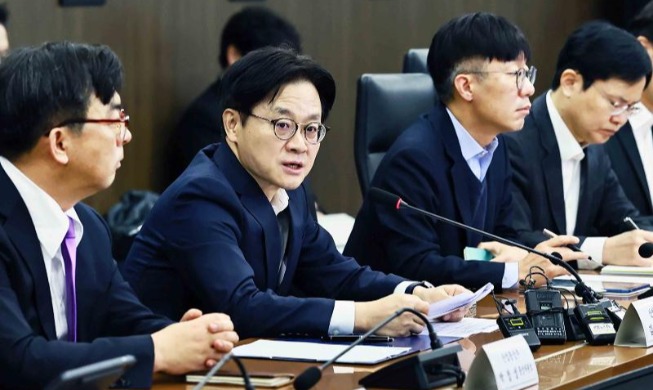 Industry minister pledges close cooperation with US on tariffs