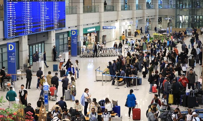 "공항 대기줄 이제 끝" ···자동입국심사대 이용, 42개국으로 확대