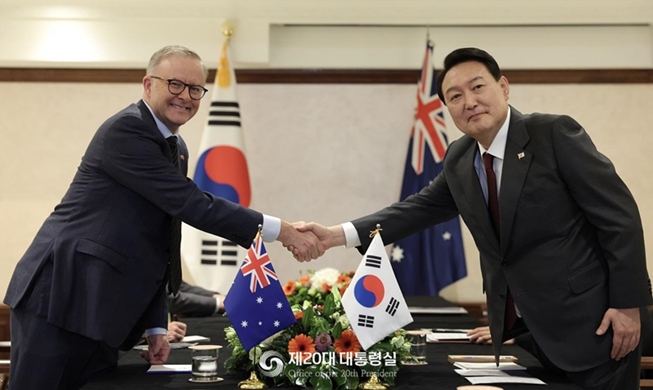 President Yoon, Australian PM to cooperate in NK's denuclearization