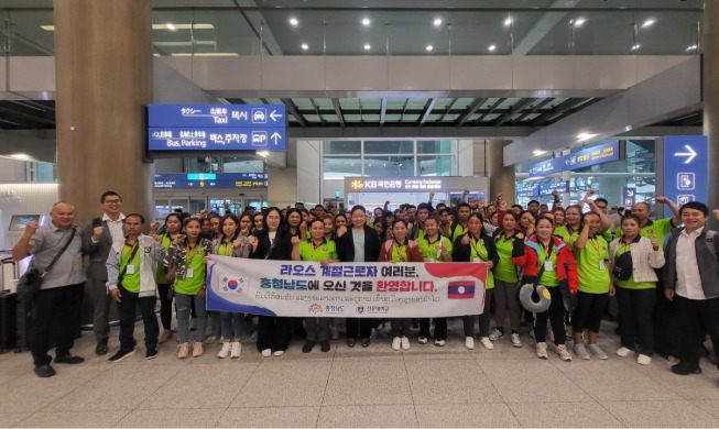 Another province to bring in 9,000 foreign workers this year