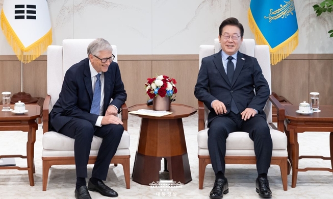 'We should not nix accords with Japan on comfort women, forced work'