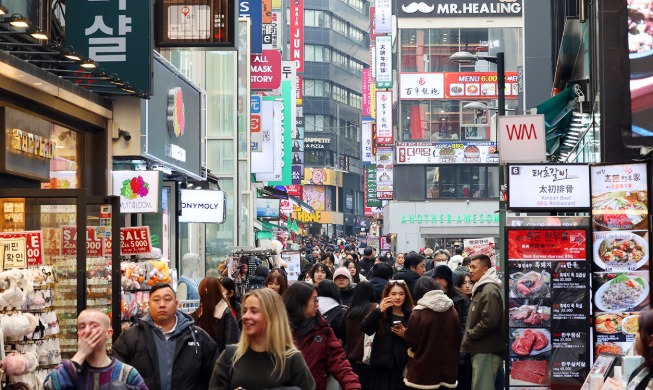 명동 넘어 북한산까지···외국인 관광객, 서울여행지 넓어졌다