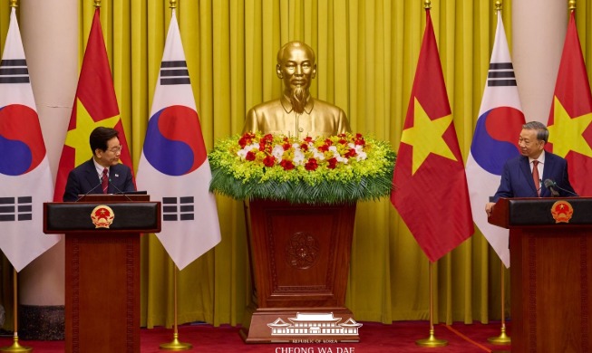 Joint Press Statement by President Lee Jae Myung on the occasion of the Korea-Viet Nam Summit