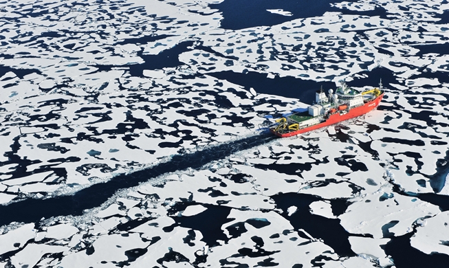 Logistics, shipbuilding projects herald era of North Sea route