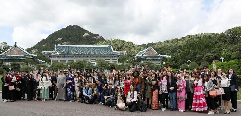 Honorary Reporters group photo