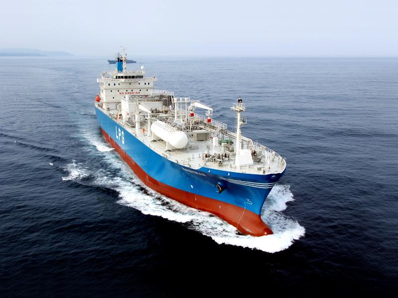 The Ministry of Trade, Industry and Energy on Jan. 6 said the domestic shipbuilding sector last year led the world in orders for high value-added and eco-friendly vessels. Shown is a liquefied petroleum gas carrier built by Hyundai Heavy Industries. (Korea Shipbuilding & Offshore Engineering)