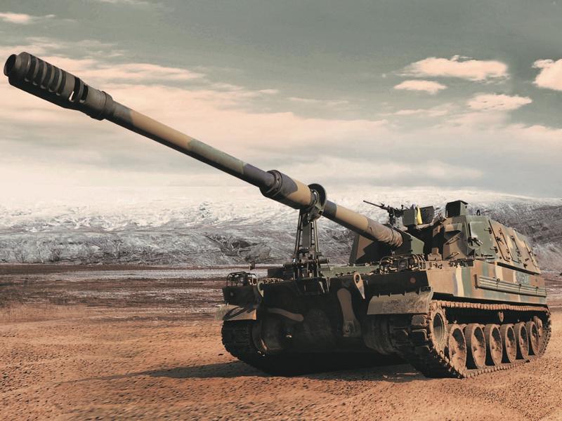 Korea has agreed to export KRW 1 trillion worth of K-9 self-propelled howitzers to Australia. Shown here is a K9A1 self-propelled gun. (Hanwha Defense)