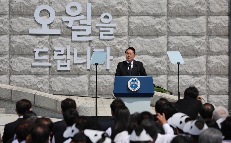 President Yoon Suk Yeol on the morning of May 18 speaks at a memorial ceremony for the 42nd anniversary of the May 18 Gwangju Democratization Movement at the May 18 National Cemetery in Gwangju's Buk-gu District